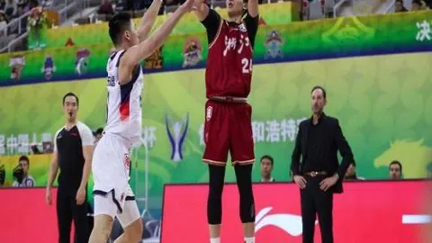 [图]詹姆斯三双表现却遭活塞逆转胜利